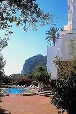 Otel The White And Blue Capri